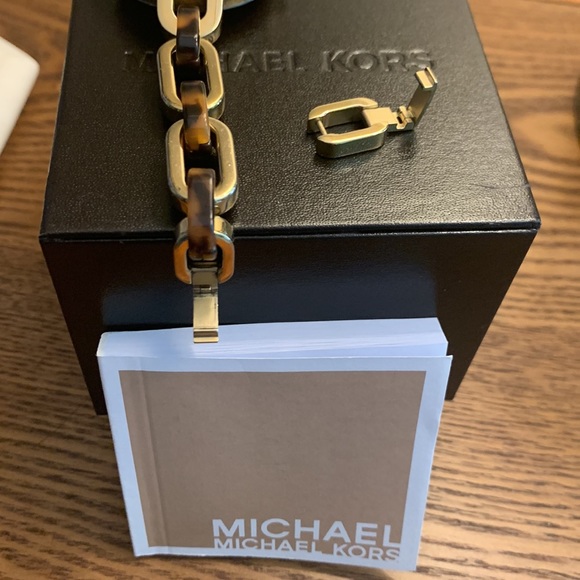 Michael Kors watch. Great condition - Picture 4 of 6